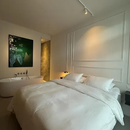 Team Guest house *